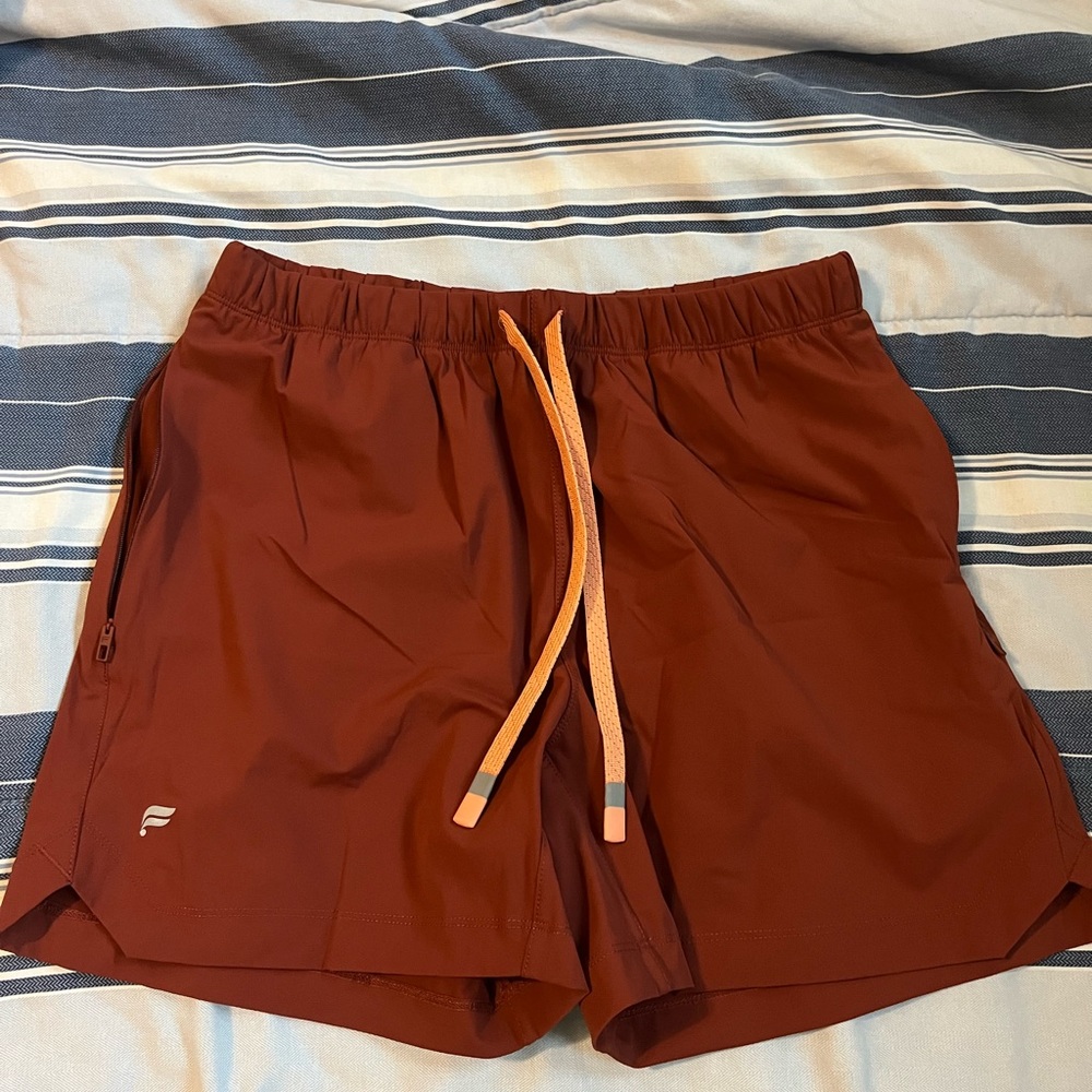 Fabletics 5in Shorts / Maroon / Size S